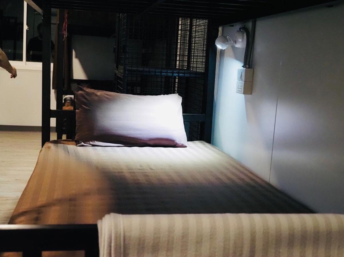 Wild Ones Hostel Μπανγκόκ Εξωτερικό φωτογραφία