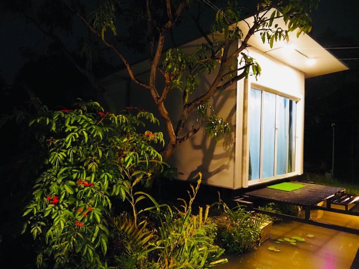 Wild Ones Hostel Μπανγκόκ Εξωτερικό φωτογραφία