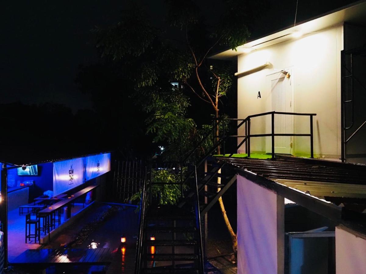 Wild Ones Hostel Μπανγκόκ Εξωτερικό φωτογραφία